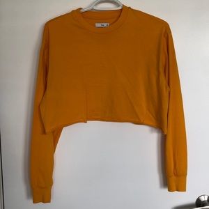 Aritzia - Tna neon long-sleeve crop